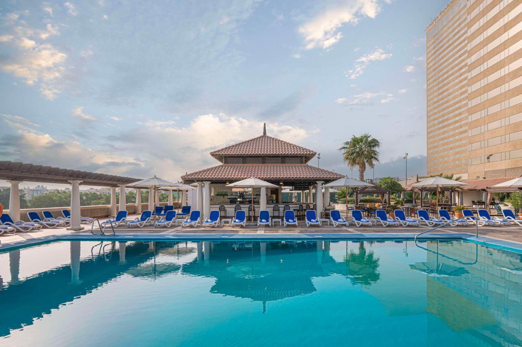 Hyatt Regency Dubai - Corniche Hotel Exterior photo